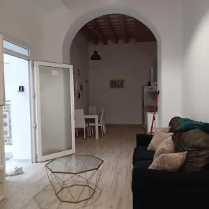 Veedor 19 Dias Y Muchas Noches Cádiz